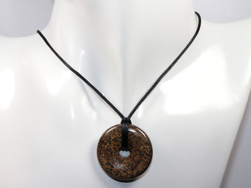 bronzite with cord