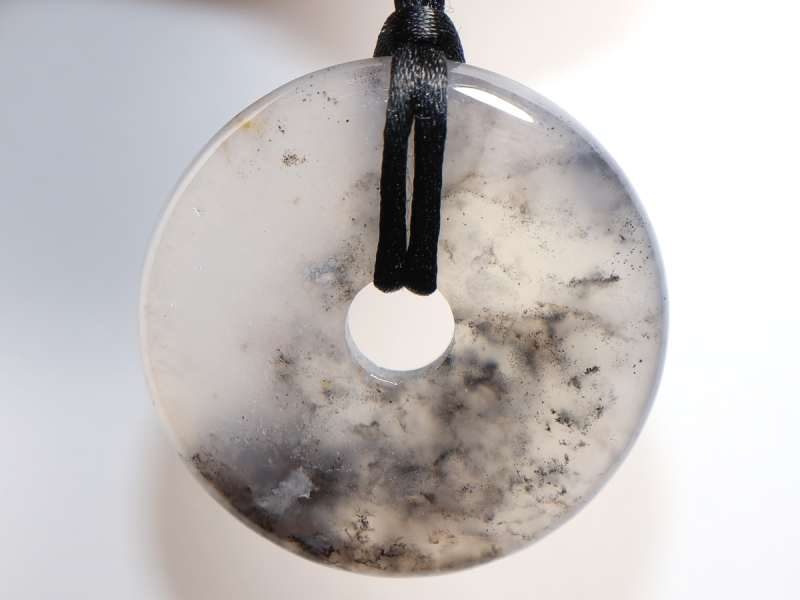 Dendritenchalcedon mit Band