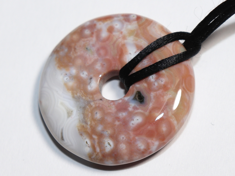 Ozeanjaspis mit Band