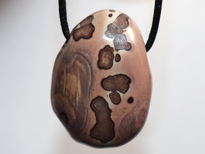 porcellanite with cord or silver 925