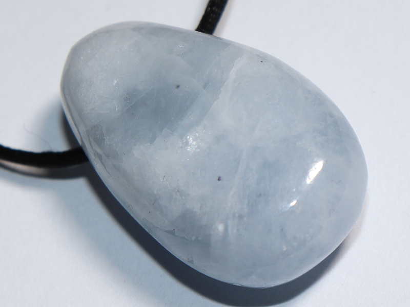 blauer Calcit mit Band oder Silber 925