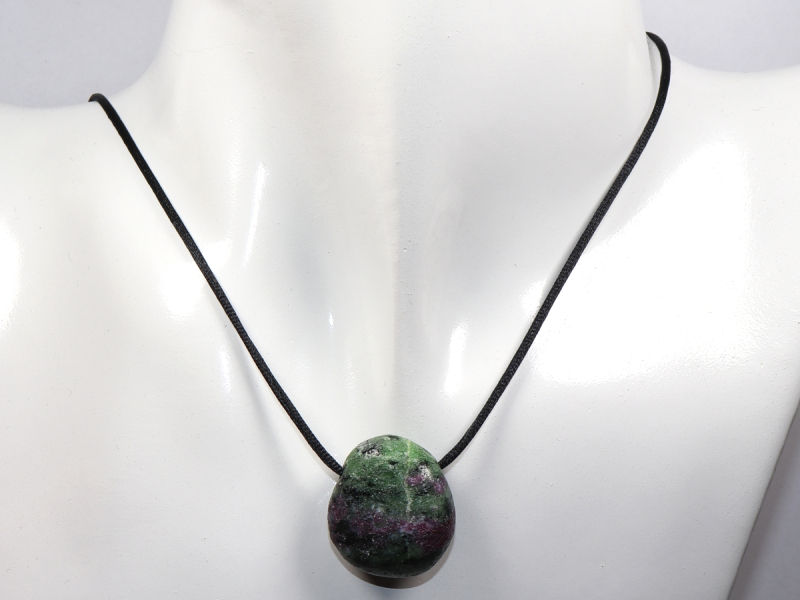ruby in zoisite with cord or silver 925