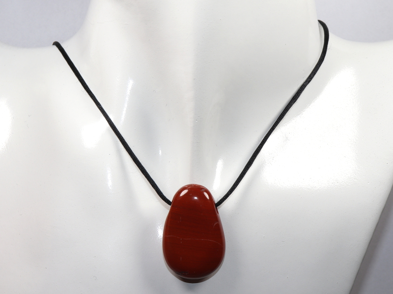 roter Jaspis mit Band oder Silber 925