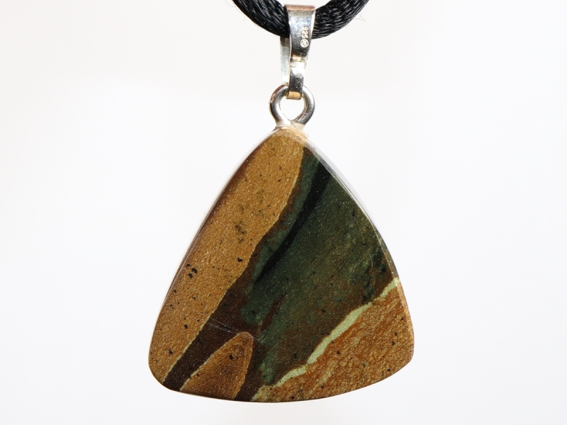 olivine with cord or silver 925