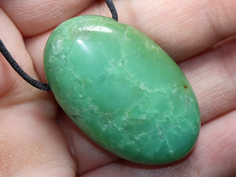 chrysoprase with cord or silver 925