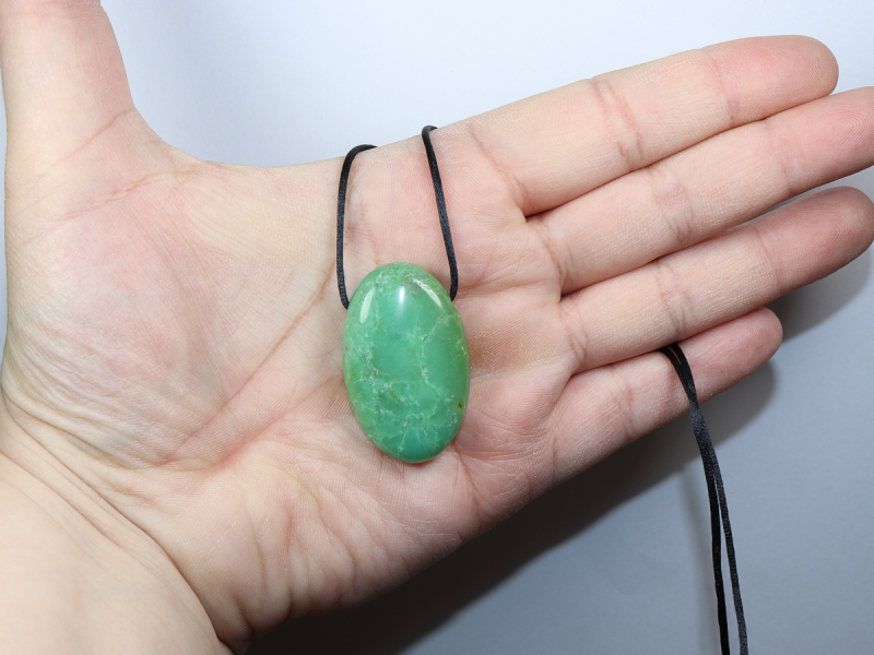 chrysoprase with cord or silver 925