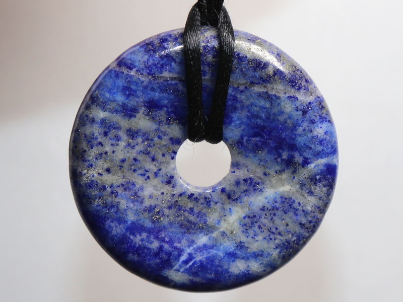 Lapislazuli mit Band