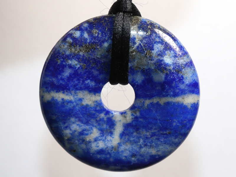 Lapislazuli mit Band