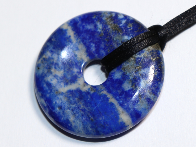 Lapislazuli mit Band