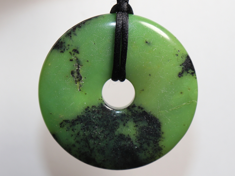 chrysoprase with cord