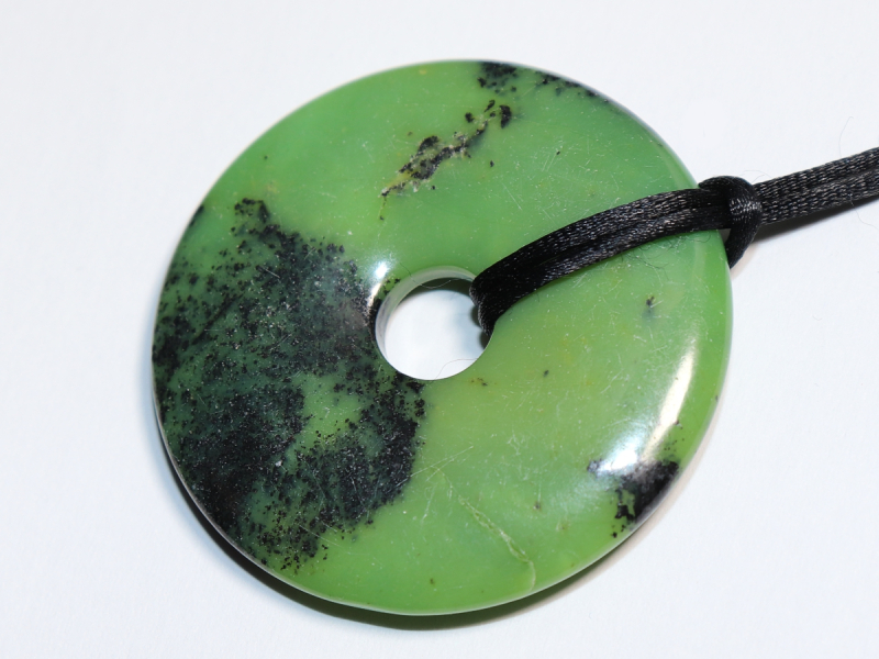 chrysoprase with cord