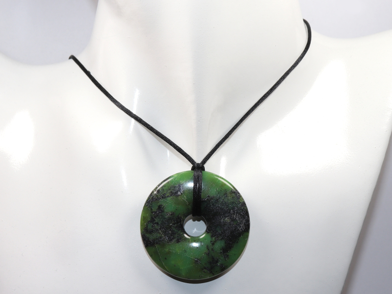 chrysoprase with cord