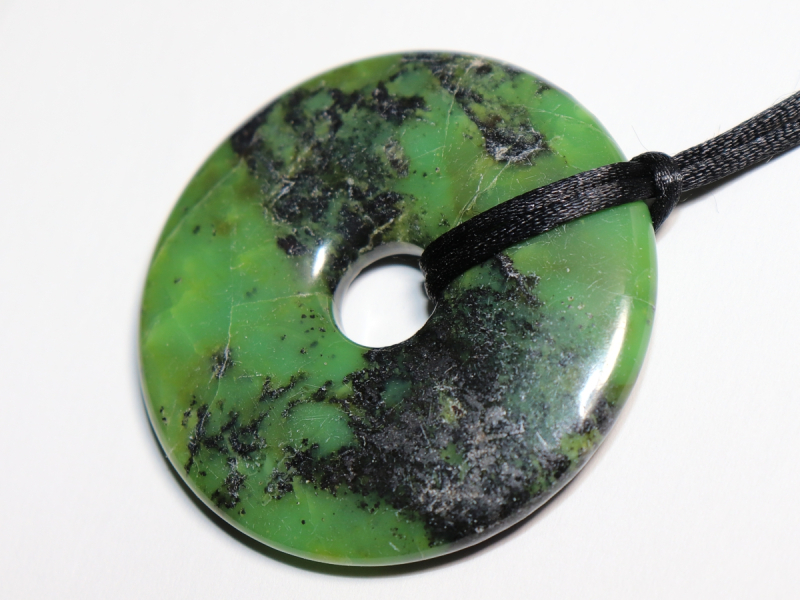 chrysoprase with cord