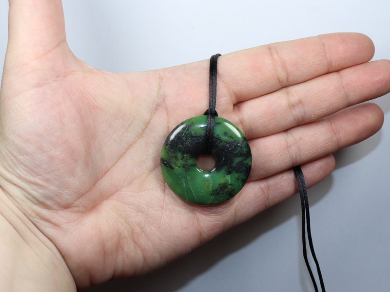 chrysoprase with cord
