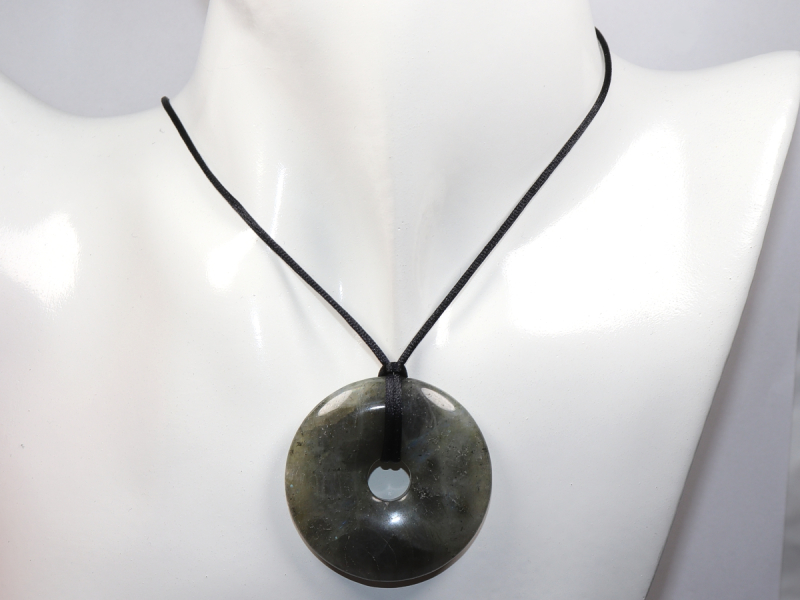 labradorite with cord