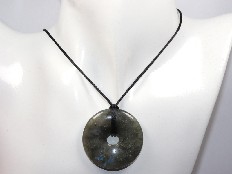 labradorite with cord