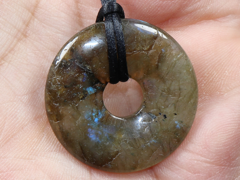 labradorite with cord