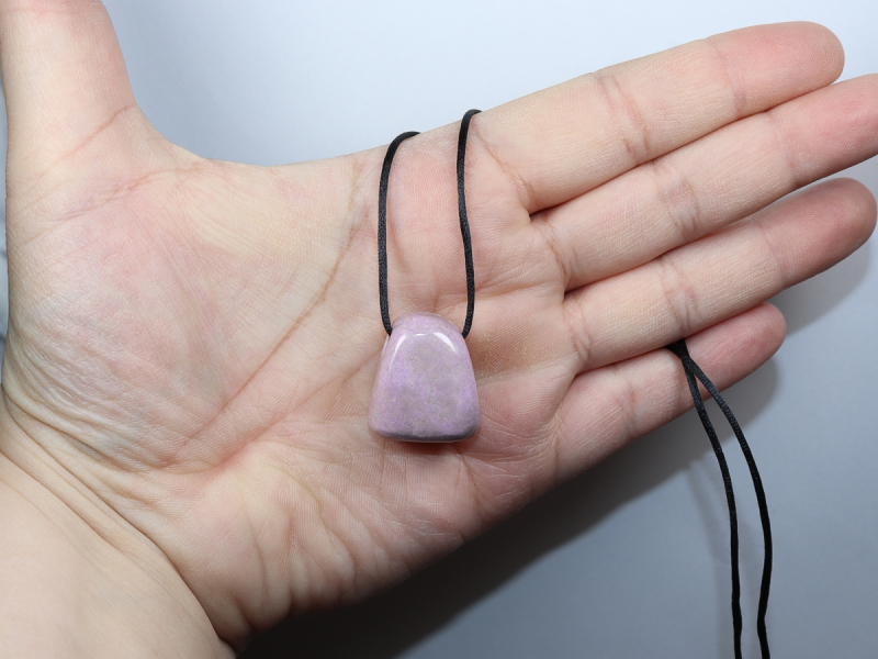 phosphosiderite with cord or silver 925