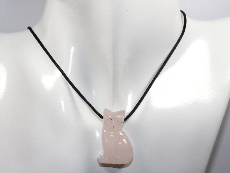 Rosenquarz mit Band oder Silber 925