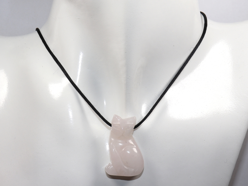 Rosenquarz mit Band oder Silber 925