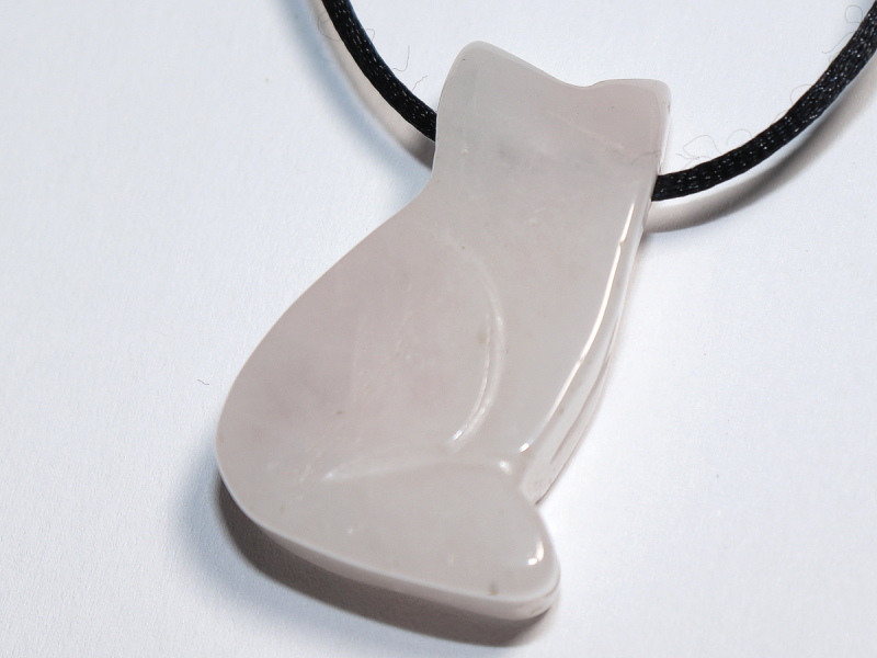 Rosenquarz mit Band oder Silber 925