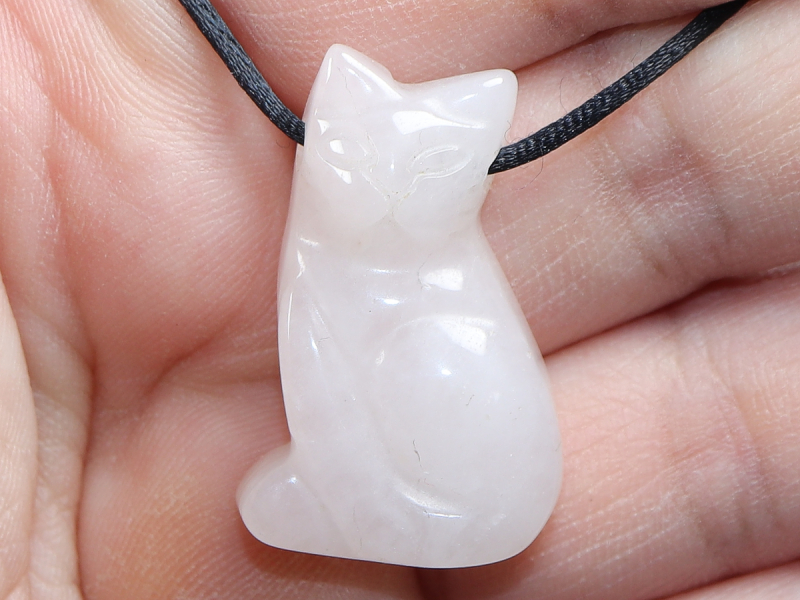 Rosenquarz mit Band oder Silber 925