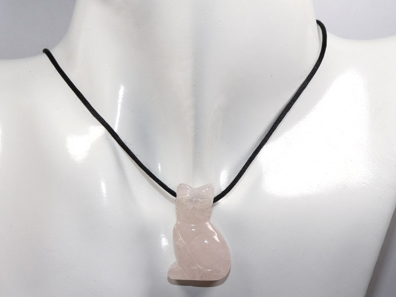 Rosenquarz mit Band oder Silber 925