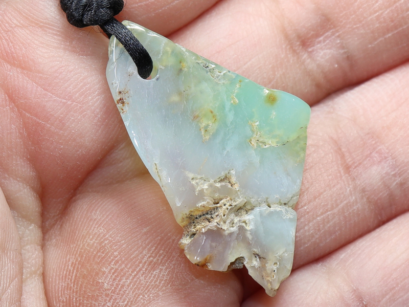 chrysoprase with cord