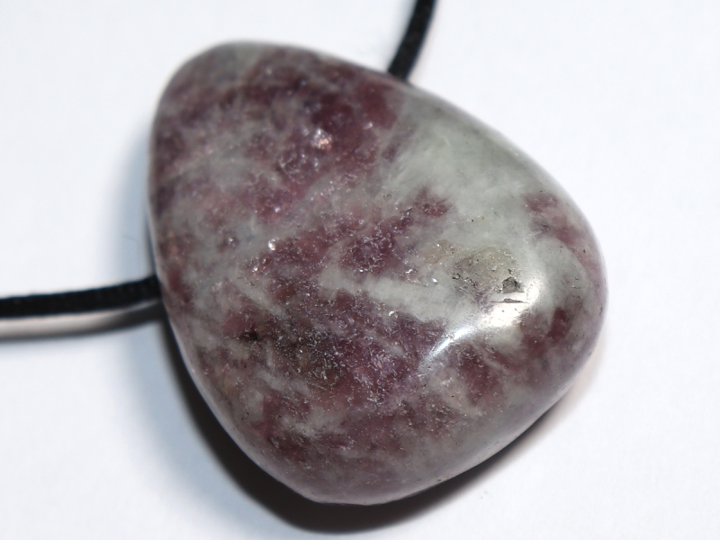 Lepidolith mit Band oder Silber 925