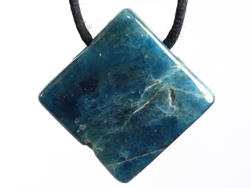 apatite with cord or silver 925