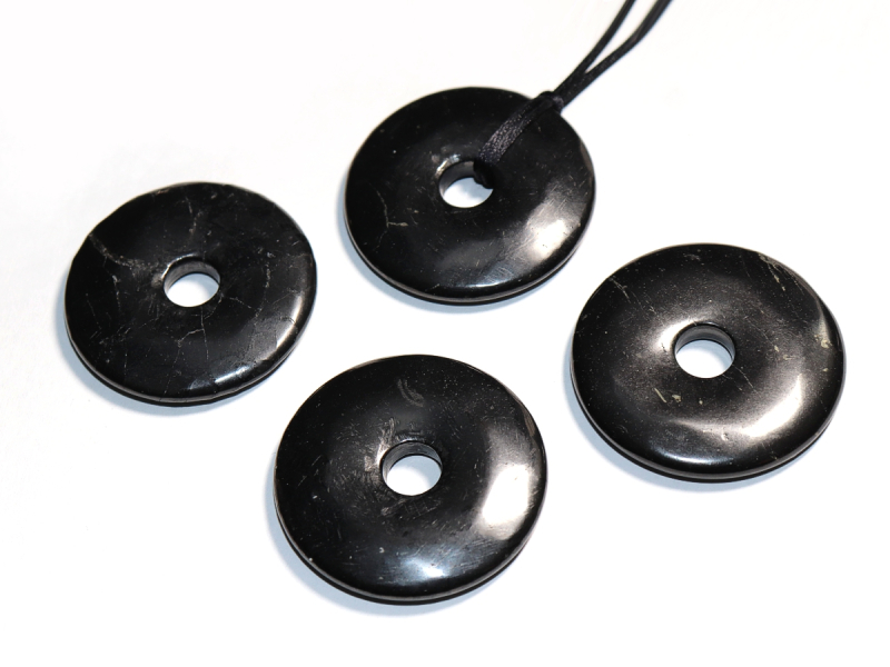 shungite with cord