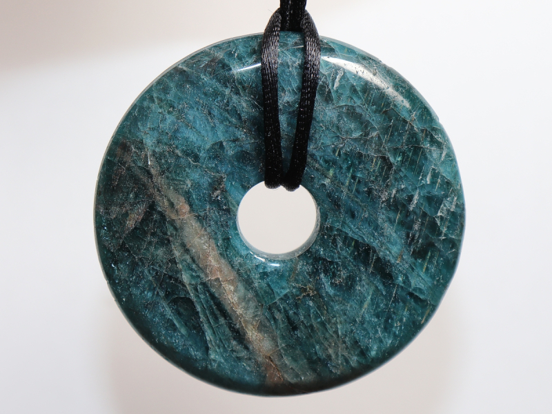 apatite with cord