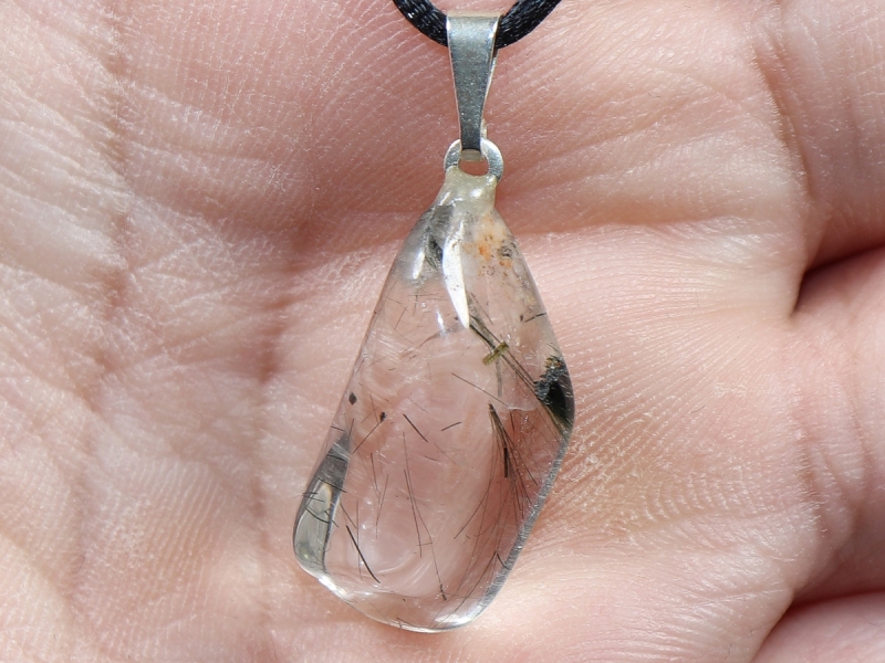 actinolite quartz with cord or silver 925