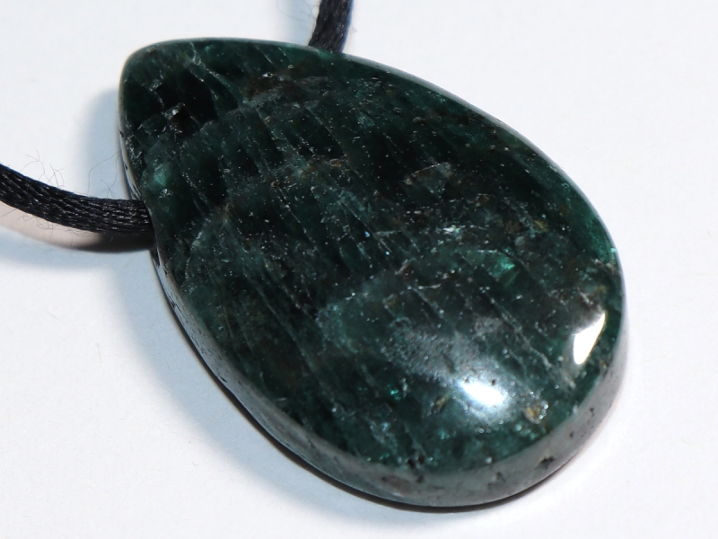 apatite with cord or silver 925