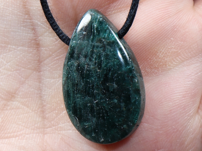 apatite with cord or silver 925