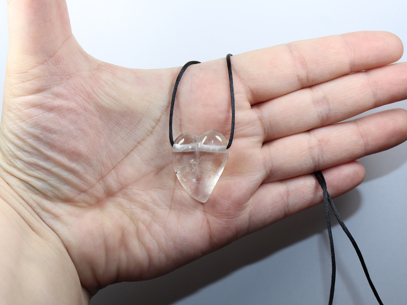 rock crystal with cord or silver 925