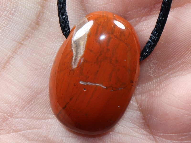 roter Jaspis mit Band oder Silber 925
