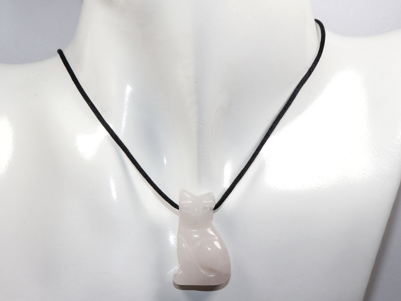 Rosenquarz mit Band oder Silber 925