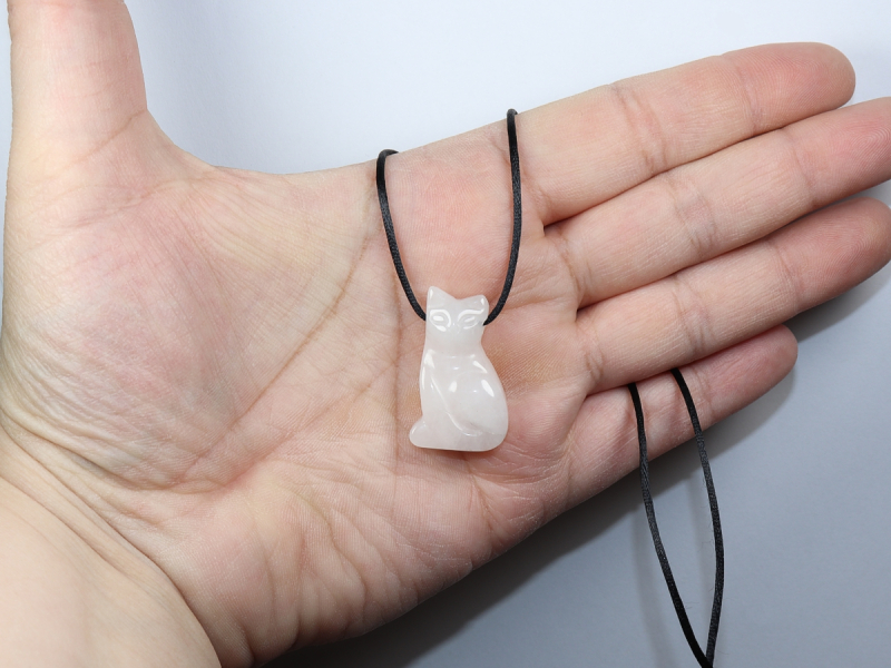 Rosenquarz mit Band oder Silber 925