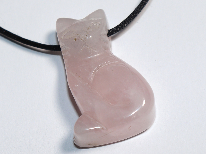 Rosenquarz mit Band oder Silber 925