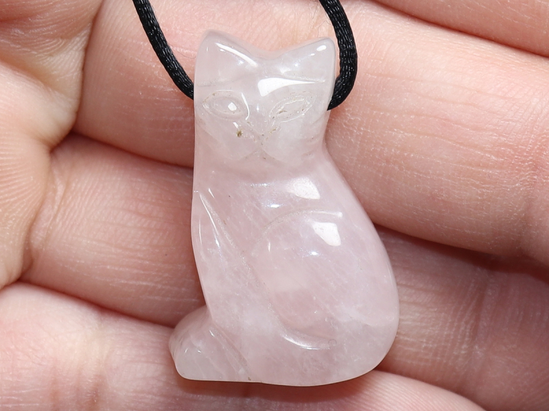 Rosenquarz mit Band oder Silber 925