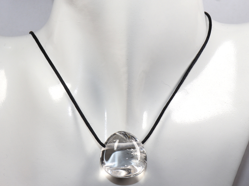 rock crystal with cord or silver 925