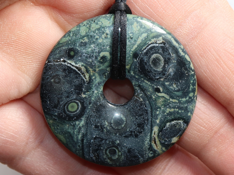 Kambaba-Rhyolith mit Band