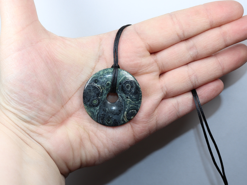 Kambaba-Rhyolith mit Band