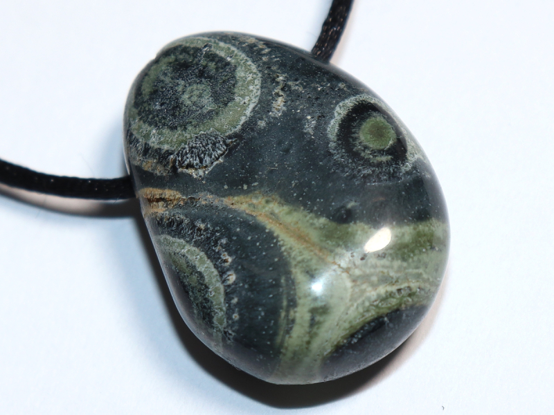 Kambaba-Rhyolith mit Band oder Silber 925