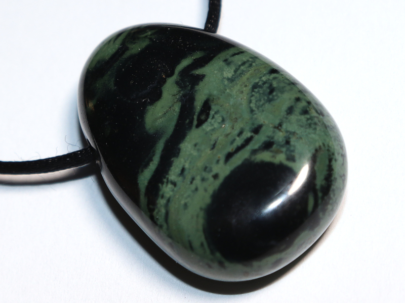 Kambaba-Rhyolith mit Band oder Silber 925