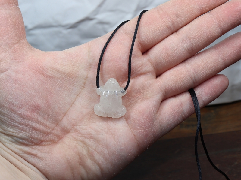 rock crystal with cord or silver 925