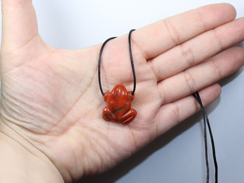 roter Jaspis mit Band oder Silber 925