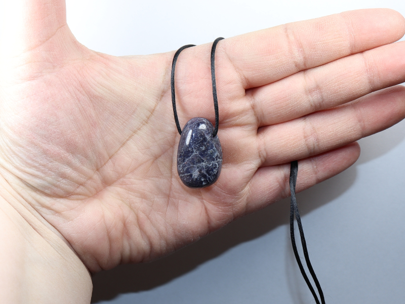 iolite with cord or silver 925