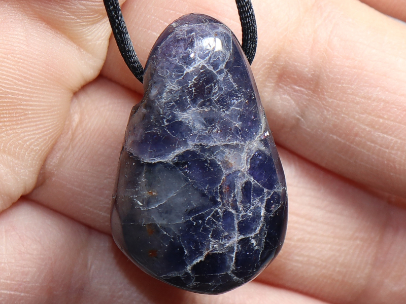 iolite with cord or silver 925